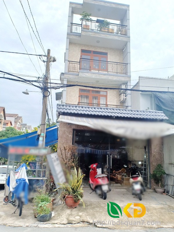 Bán nhà 2 lầu sân thượng mặt tiền hẻm 160 Nguyễn Văn Quỳ quận 7.